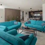 Luxurious Home In Tar *