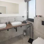 Luxurious Home In Tar