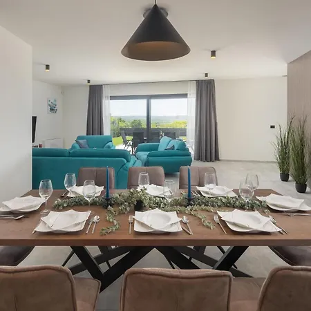 別荘 Luxurious Home In Tar Tar-Vabriga