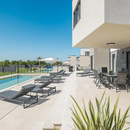 בית נופש Beautiful In Tar *