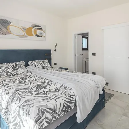 Beautiful In Tar Tar-Vabriga